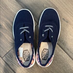 Hey Dudes Size 7